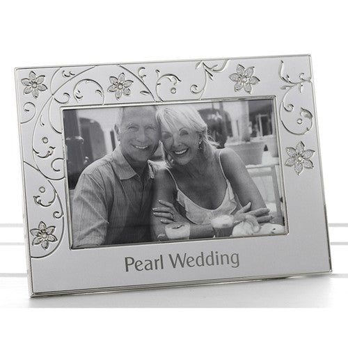 Petal Jewel Silver Frame: Pearl Wedding Anniversary